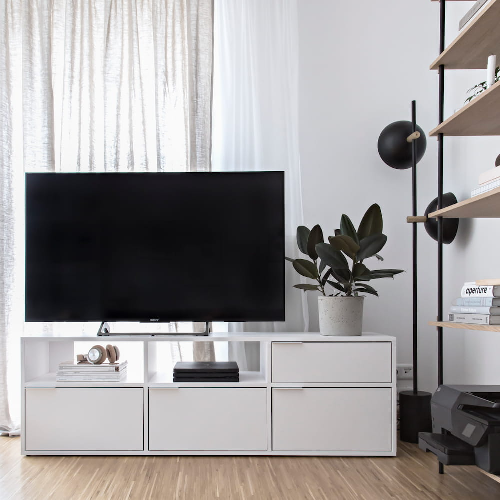 How To Choose The Right TV Stand Height